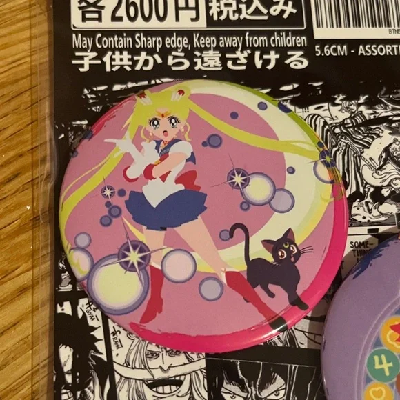 Button Set - Picture 2 of 6